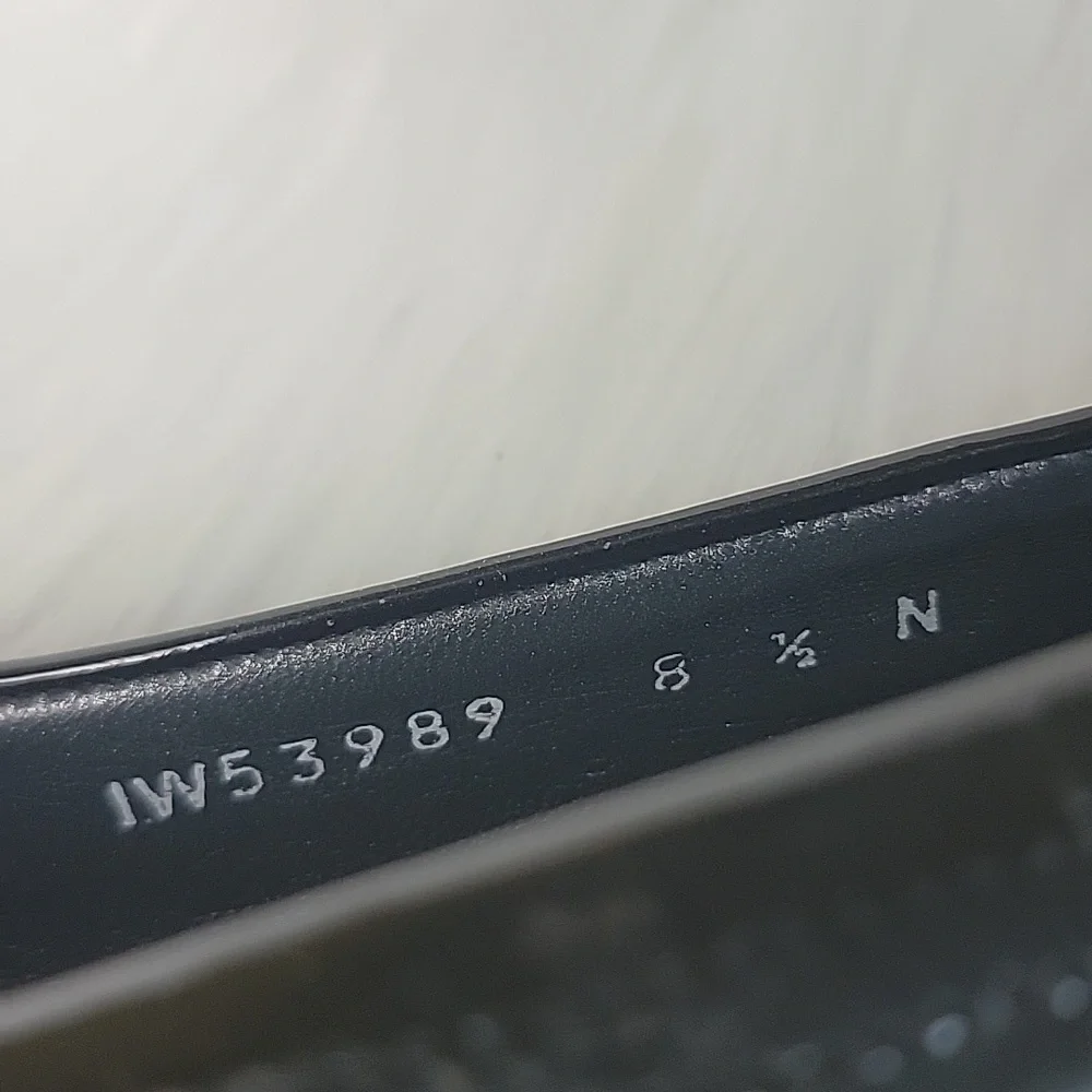 STUART WEITZMAN Madam Bow Black Patent Metal‎ Bow Wedge Party Office Heels 8.5N - Picture 9 of 12